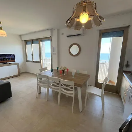 Apartment Sea Front And Sea View